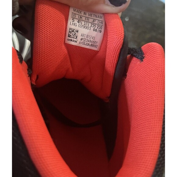 Adidas Unisex Hoops 2.0 Boys Size 5 Mid Black white red High Top Shoes Sneakers - Picture 7 of 8